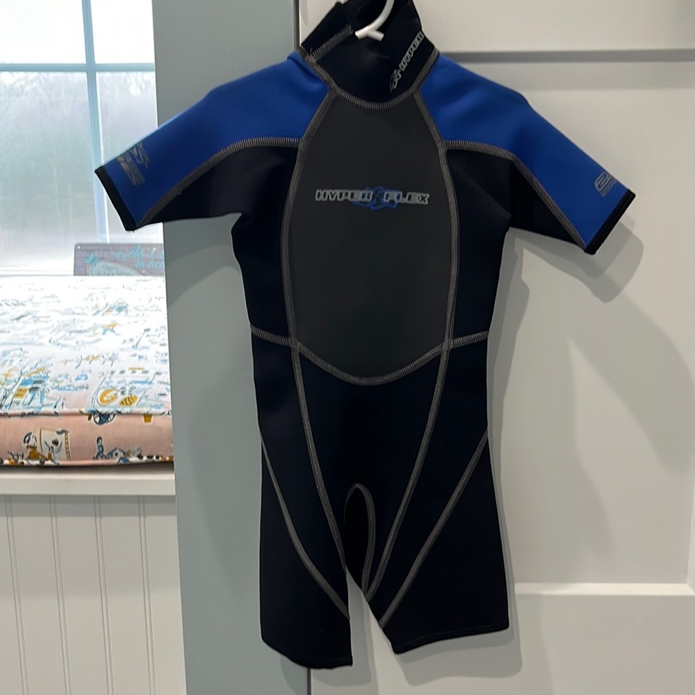 OB Hyperflex Wetsuit Kids Shorts, Size 2 Black/blue